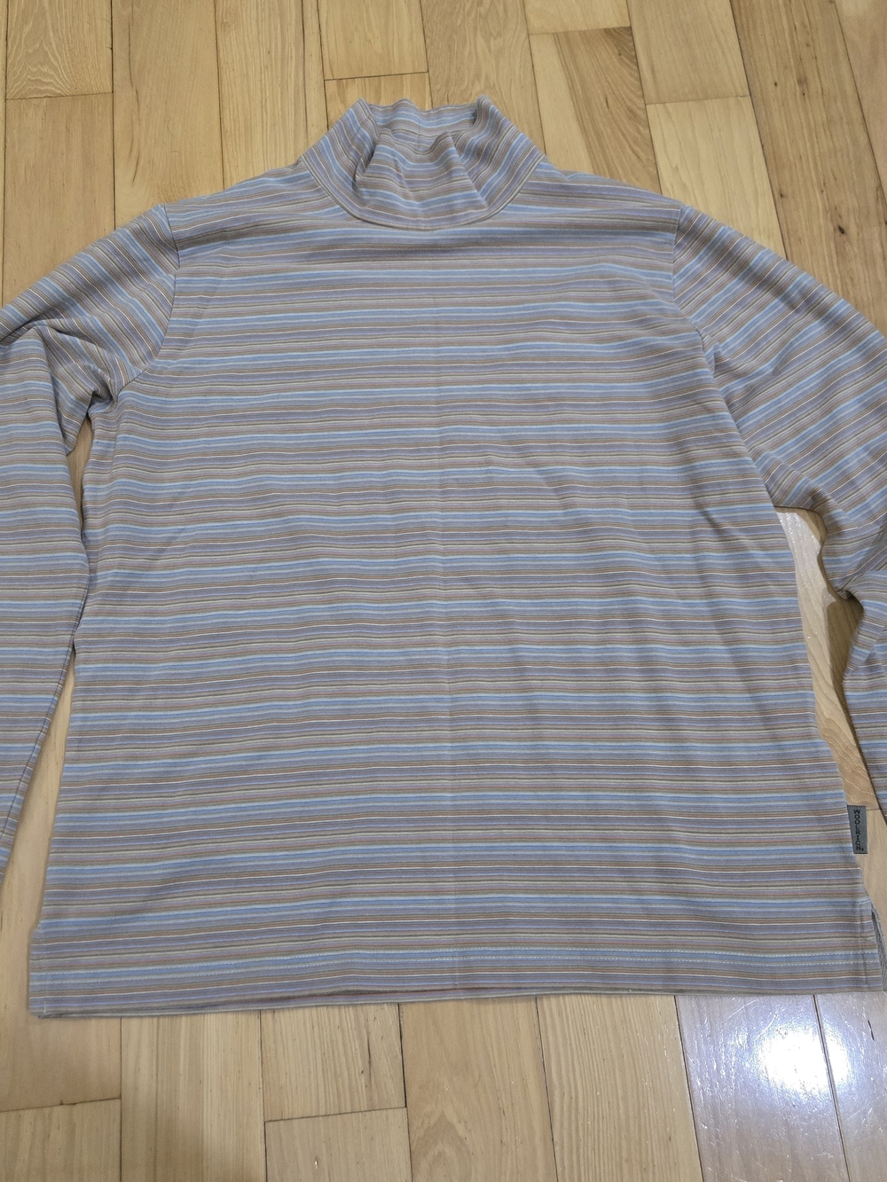 Vtg Woolrich Mock Neck Long Sleeve Top